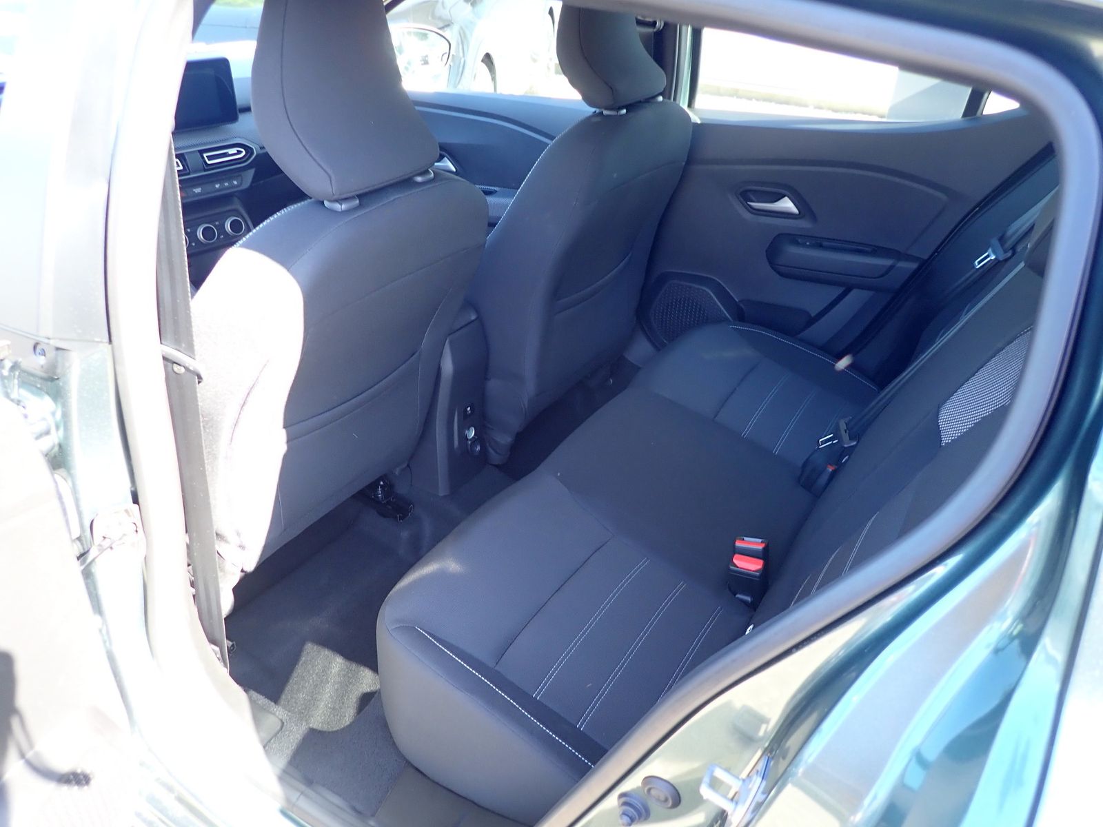Fahrzeugabbildung Dacia Sandero Journey TCe 90 CVT