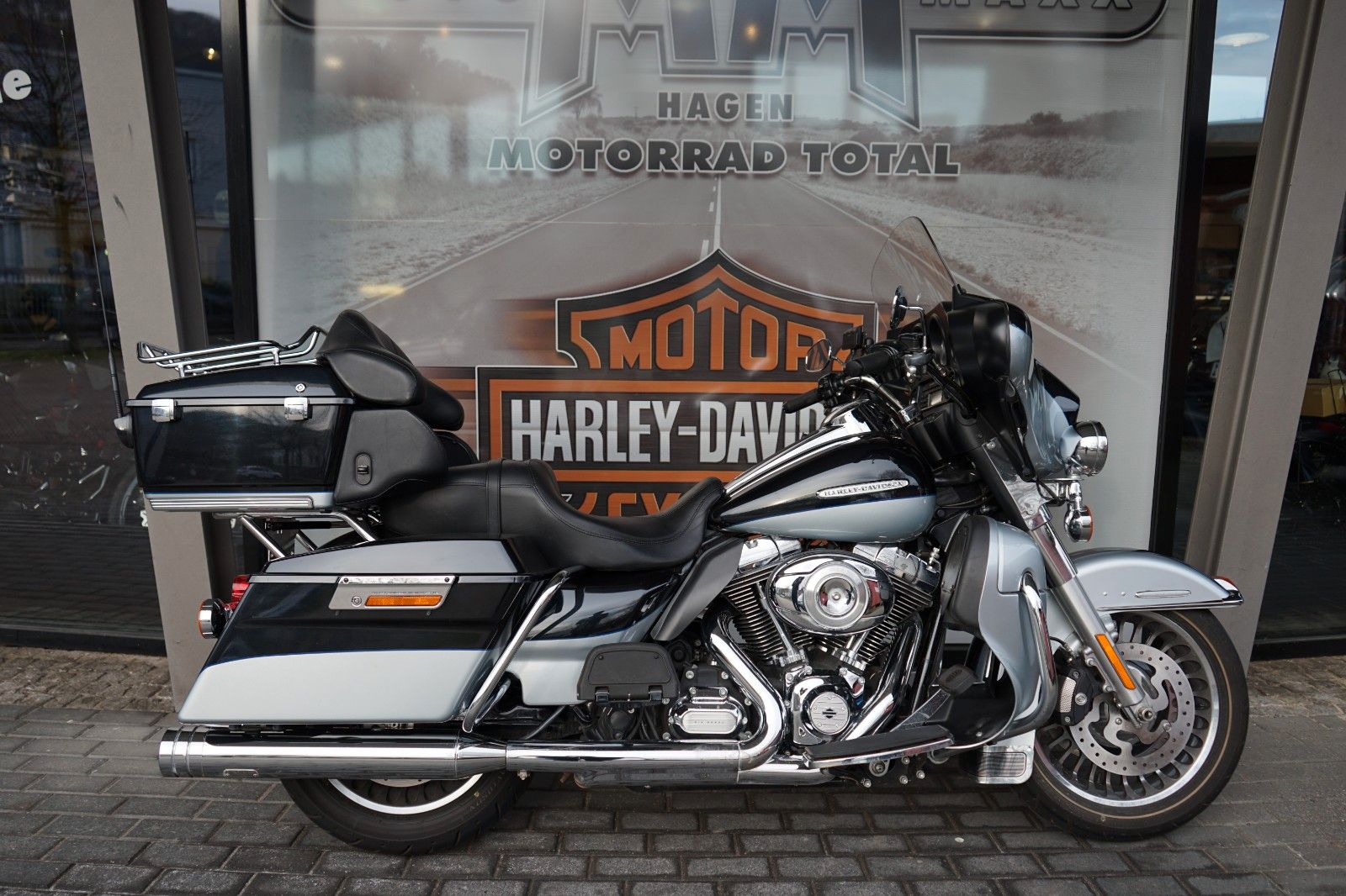 Fahrzeugabbildung Harley-Davidson Electra Glide Ultra Limited FLHTK mit JEKILL