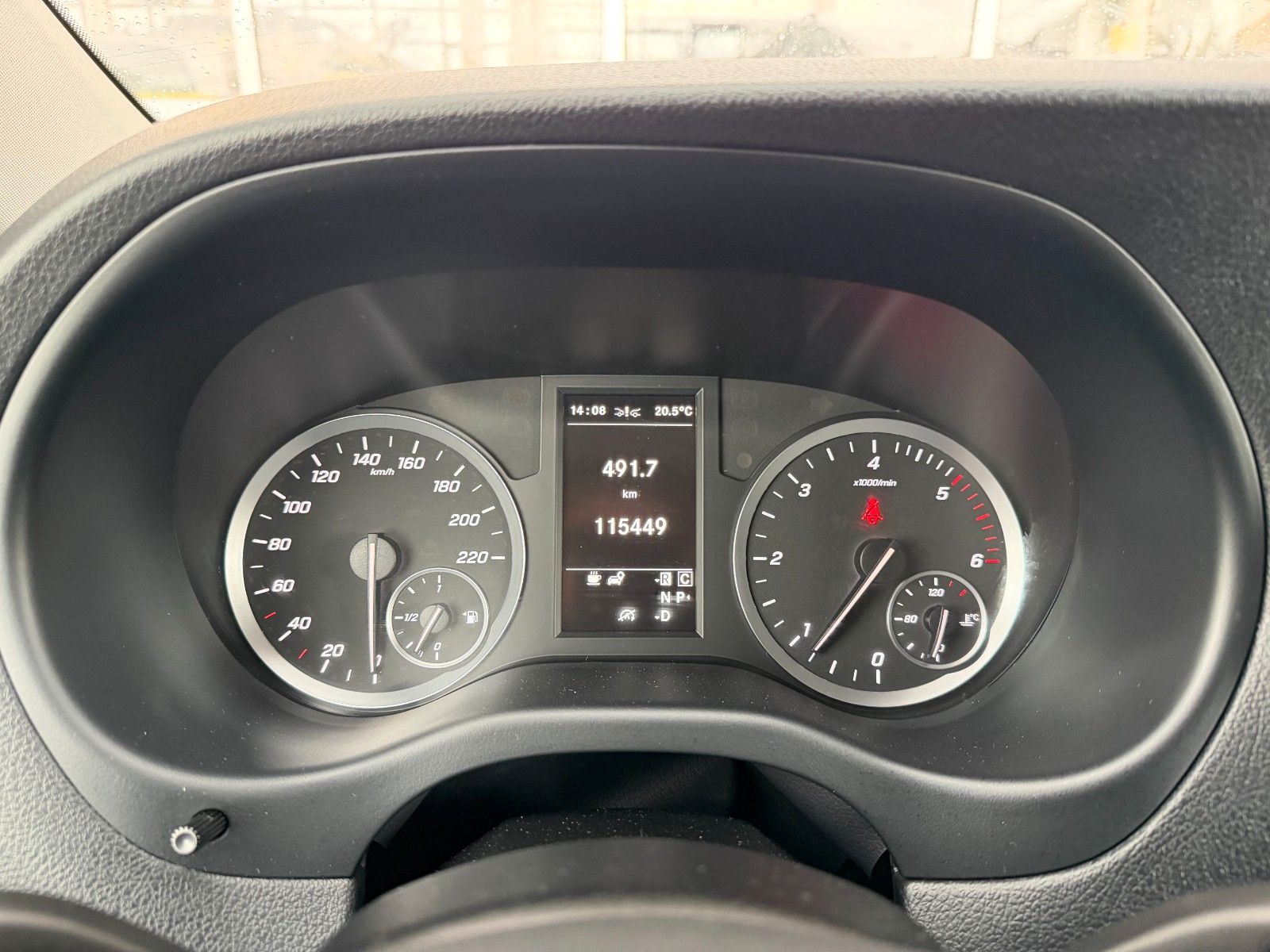 Fahrzeugabbildung Mercedes-Benz Vito 116 CDI Tourer 9G Laderampe Stdheiz LED