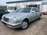 Mercedes-Benz E 200 Classic 2.0 Benzin - gebrauchte Mercedes-Benz E 200 aus dem Jahr 1999