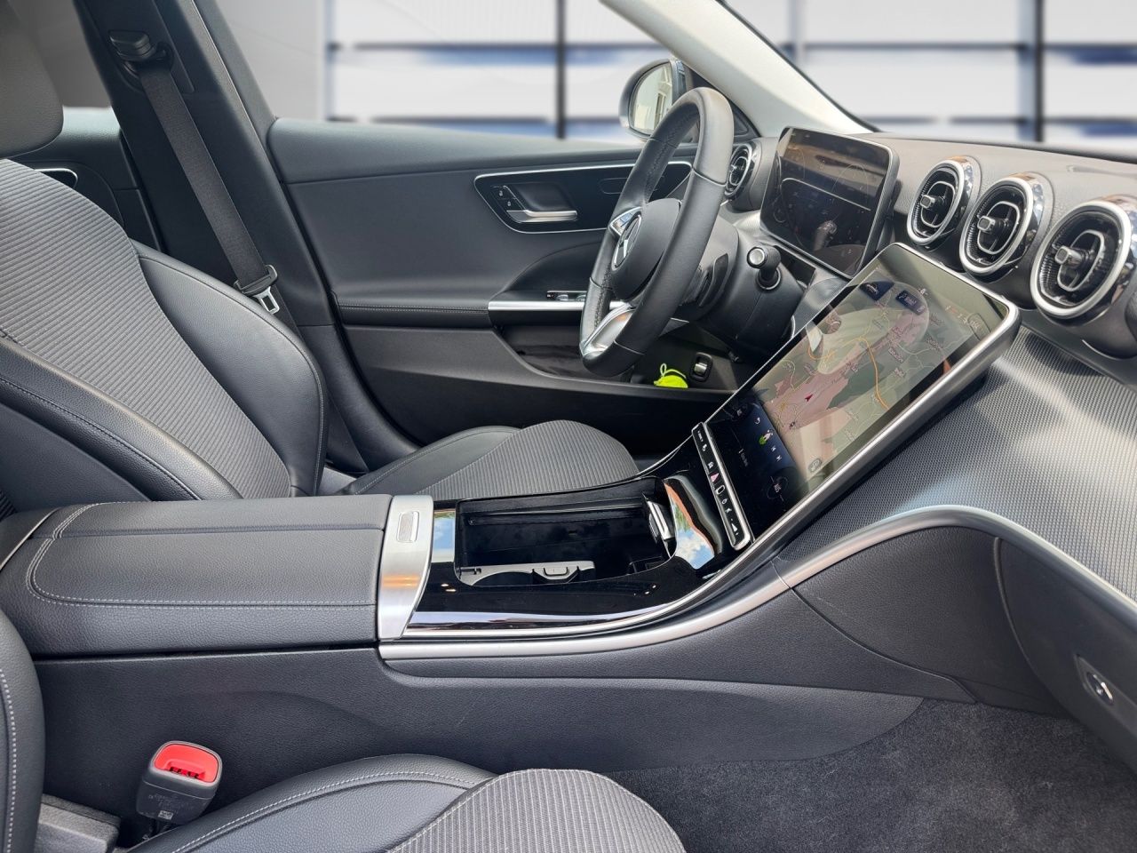 Fahrzeugabbildung Mercedes-Benz C 200 d T AVANTGARDE+LENKRADHEIZ+AMBIENTE+EASYP+