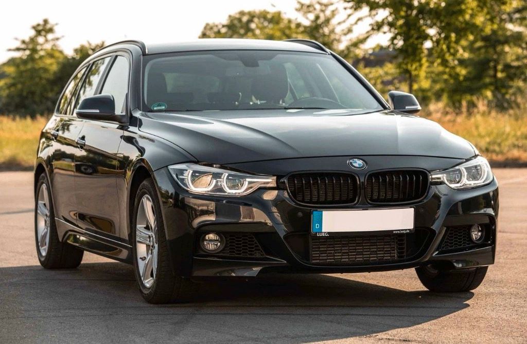 Image of BMW 320
