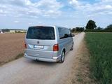 Volkswagen T6 Multivan Highline - silberne Volkswagen T6 Multivan