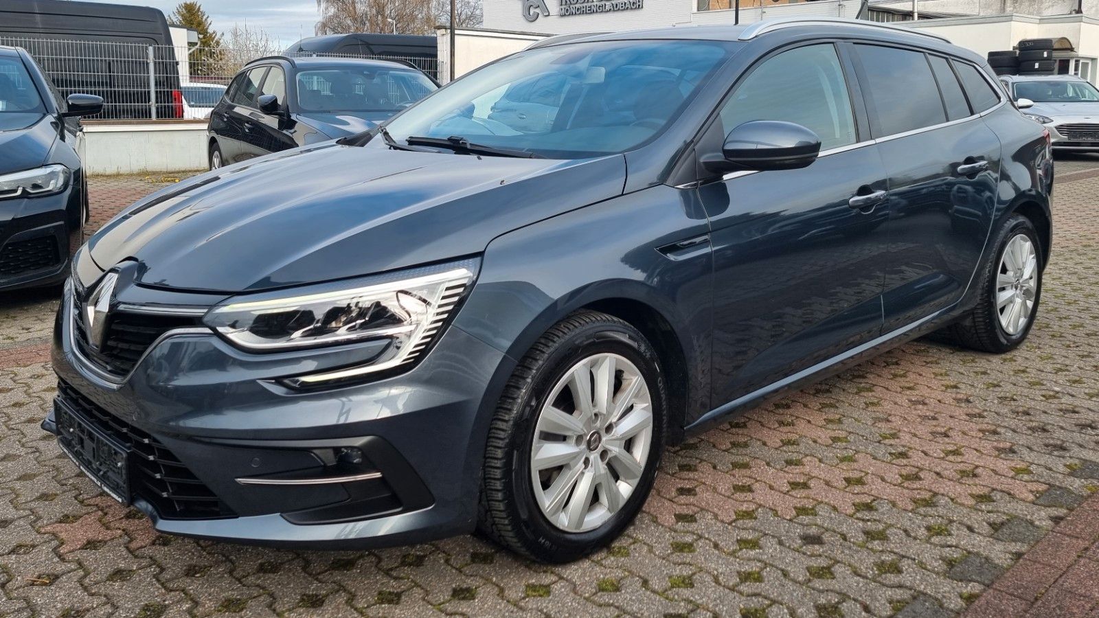 RENAULT Megane