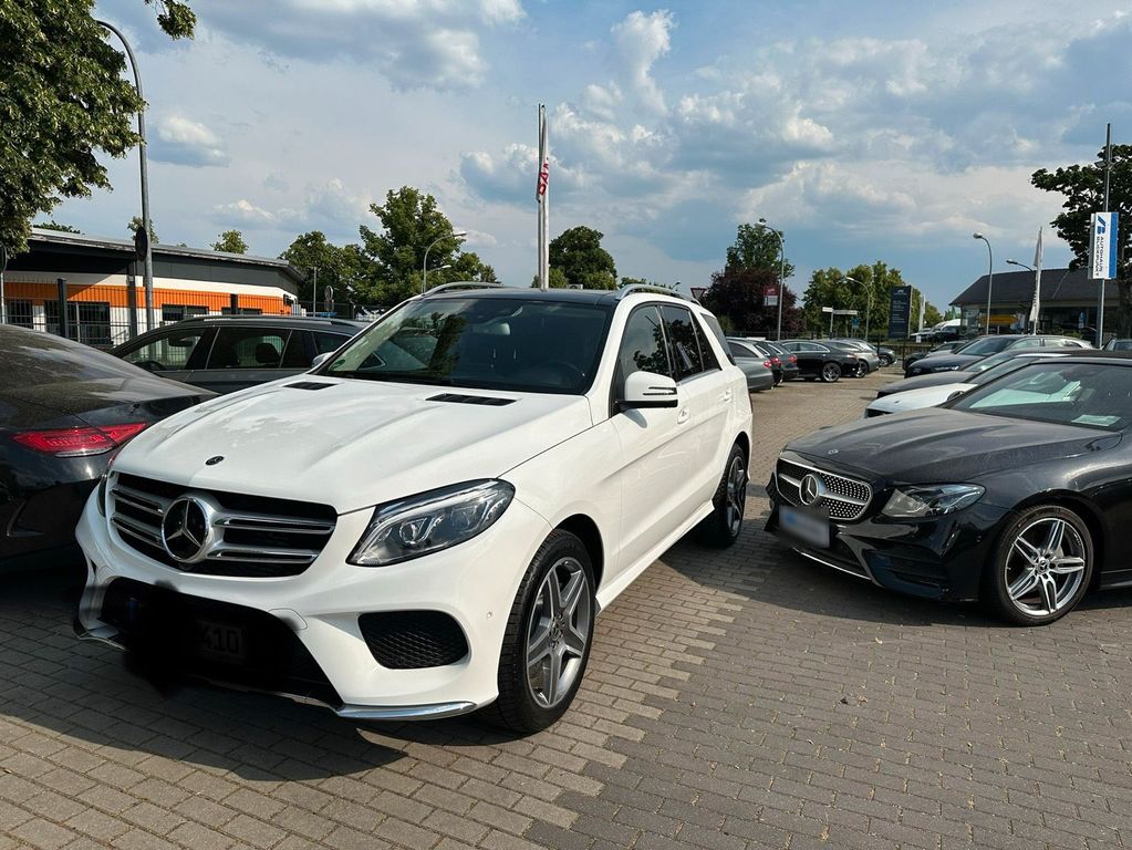 Image of Mercedes-Benz GLE 350