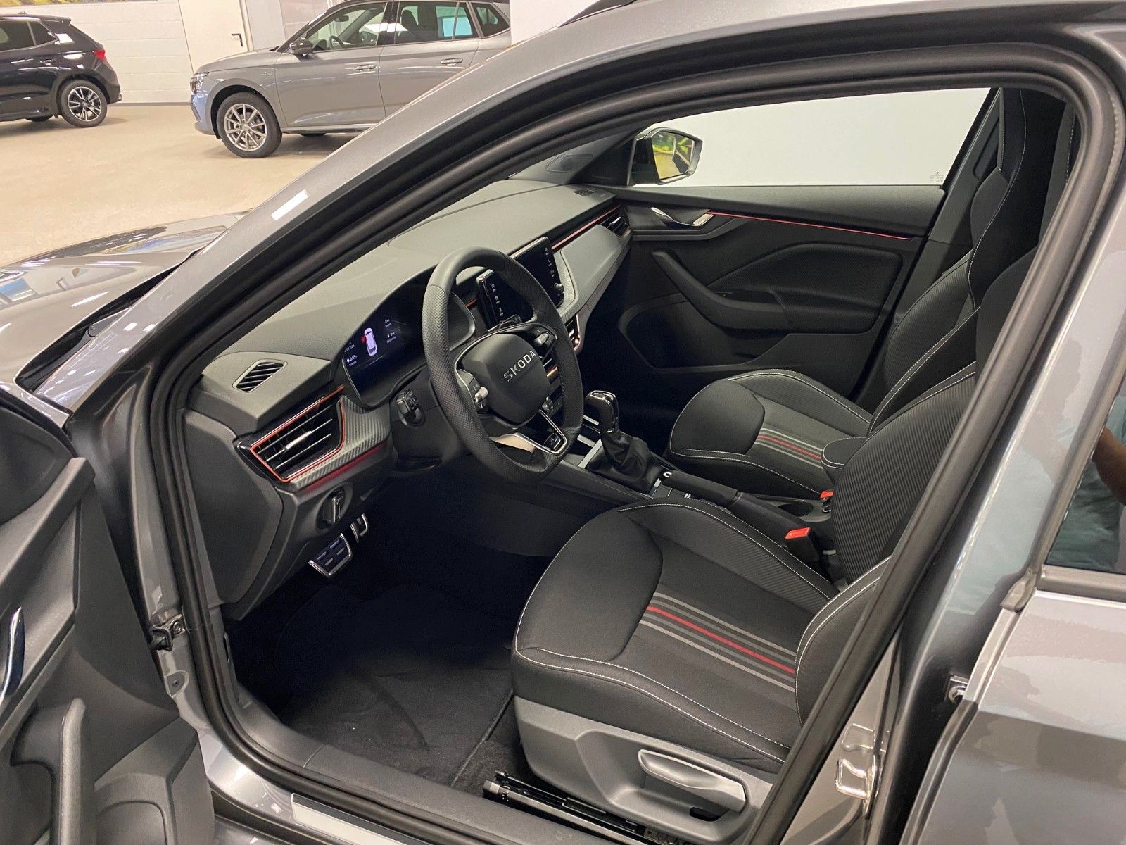 Fahrzeugabbildung SKODA Kamiq 1.5 TSI DSG Monte Carlo+MATRIX+PANORAMA+BC