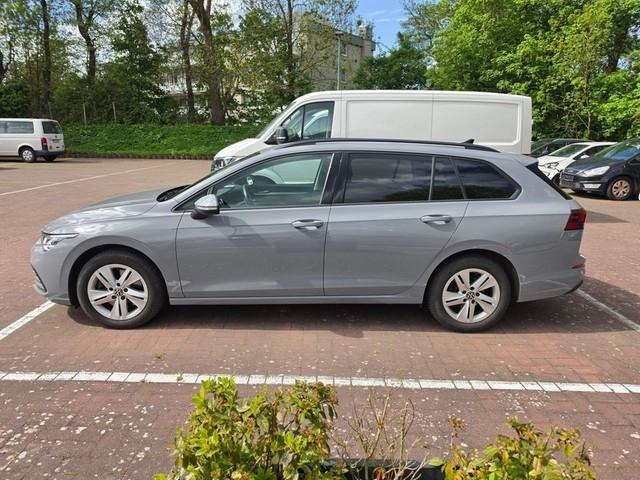 Volkswagen Golf Variant VIII 2.0TDI DSG AHK+Keyless ACC+LED