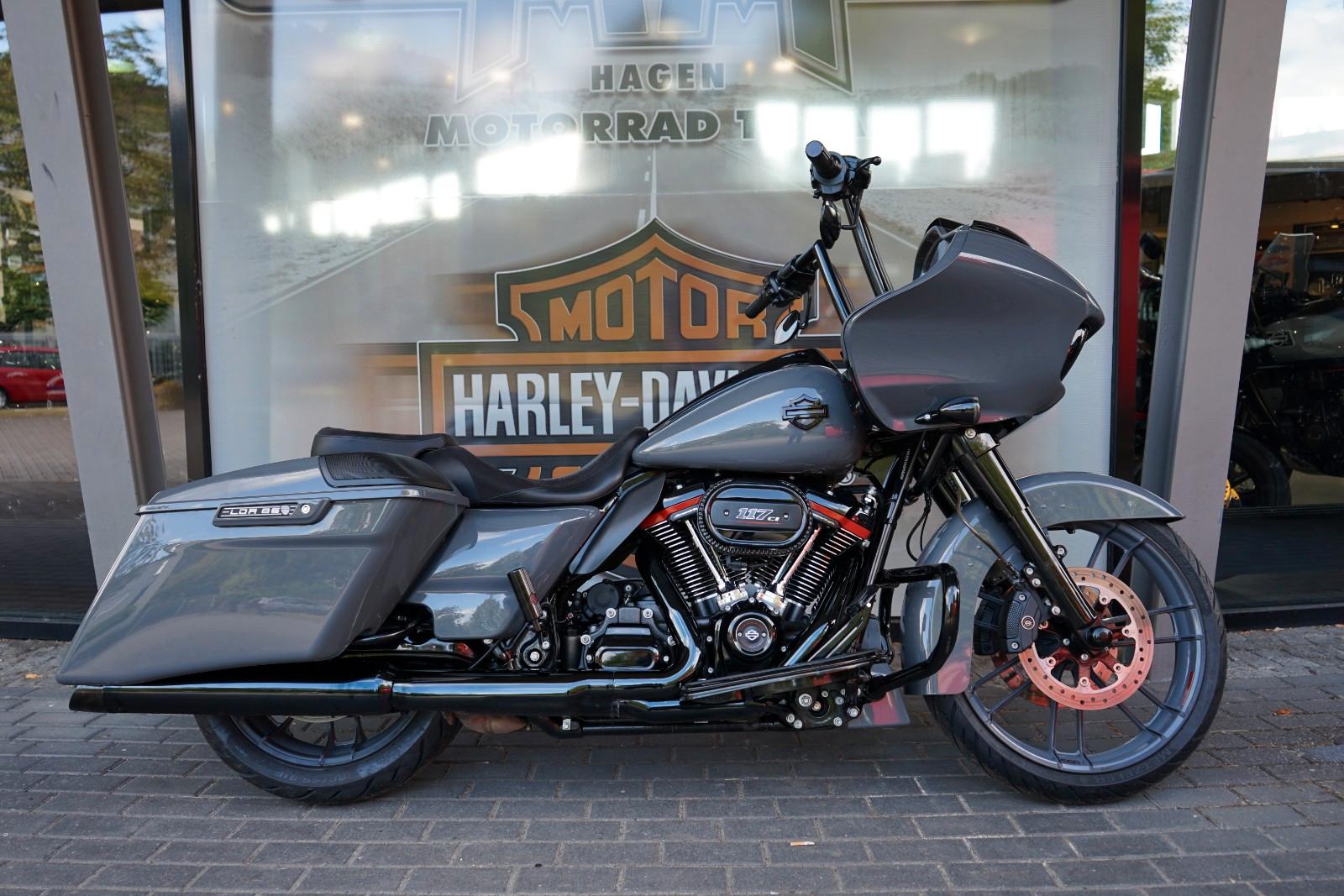 Harley-Davidson Road Glide CVO mit Jekill & Hyde, Ape Lenker