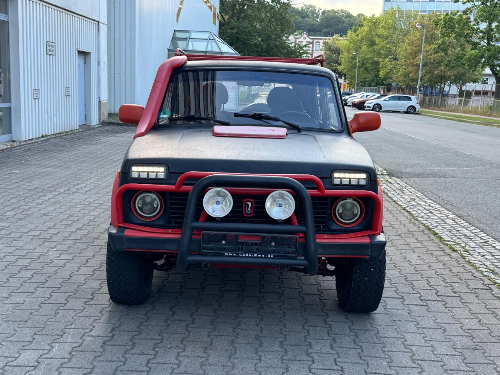 LADA NIVA - 1.7I 4X4 ORIGINAL - 83 CV - BVM - ATTELAGE FIXE
