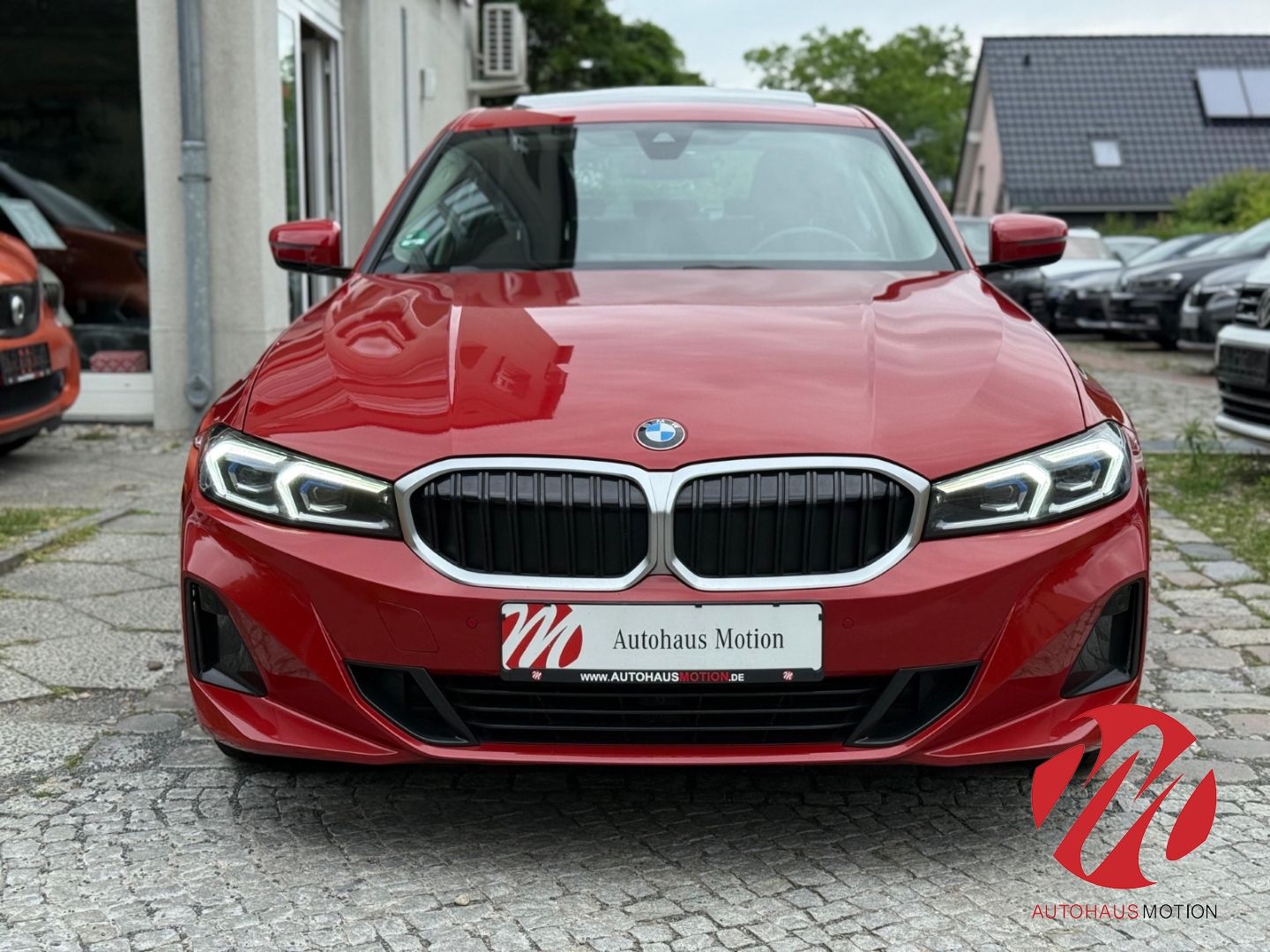 BMW 320 d Facelift Navi HUD GSD Laser LED Temp Parkl foto 3