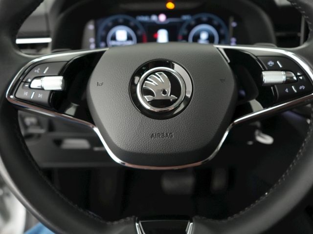 Kamiq CLEVER TSI DSG+LED LICHT+NAVI+SITZHEIZUNG+