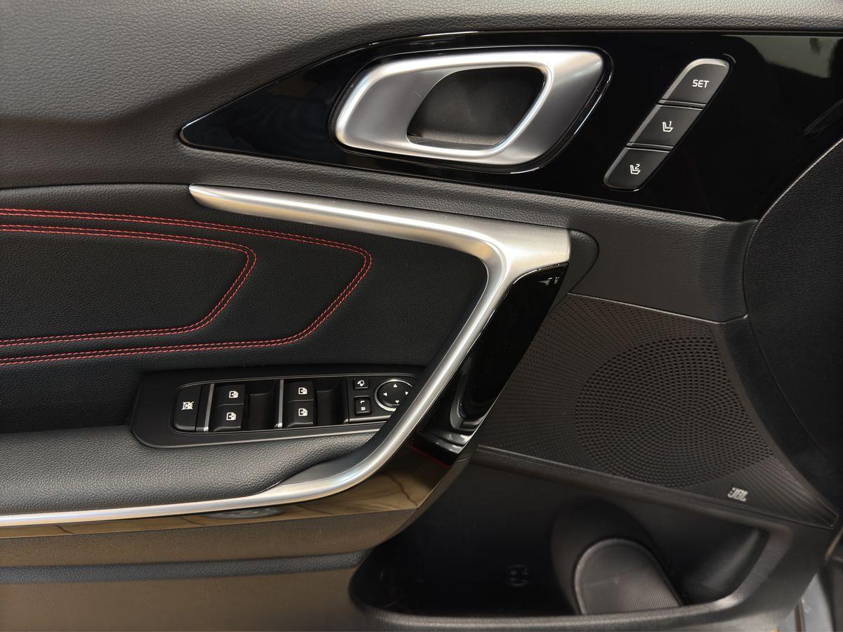 Kia PROCEED 1.6T GT PANO-DACH+NAVI+LED+KAMERA+CARPLA