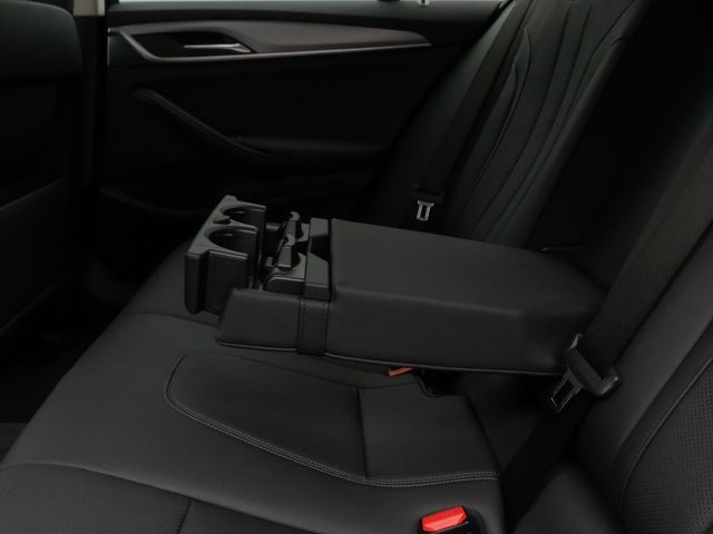 Foto Nummer 28: BMW 530i