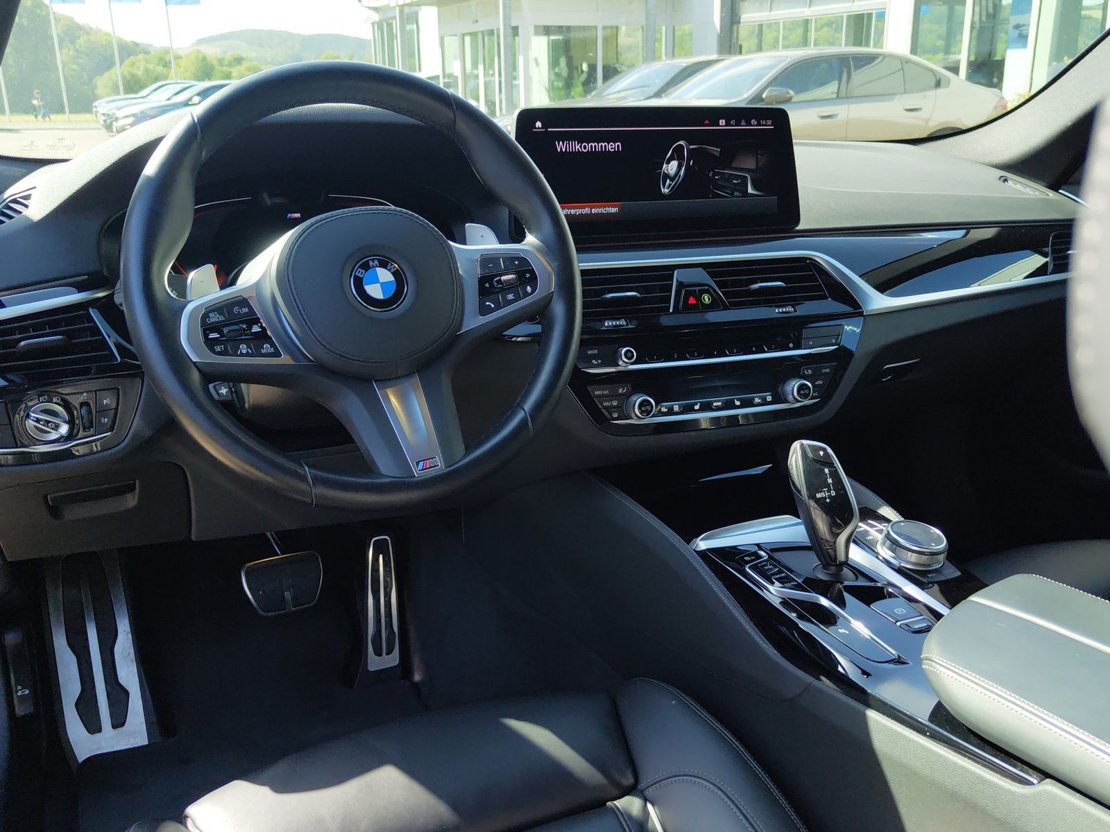 BMW 540i xDrive SAG M Sport HDU LED CAM ACC 4xAC foto 7