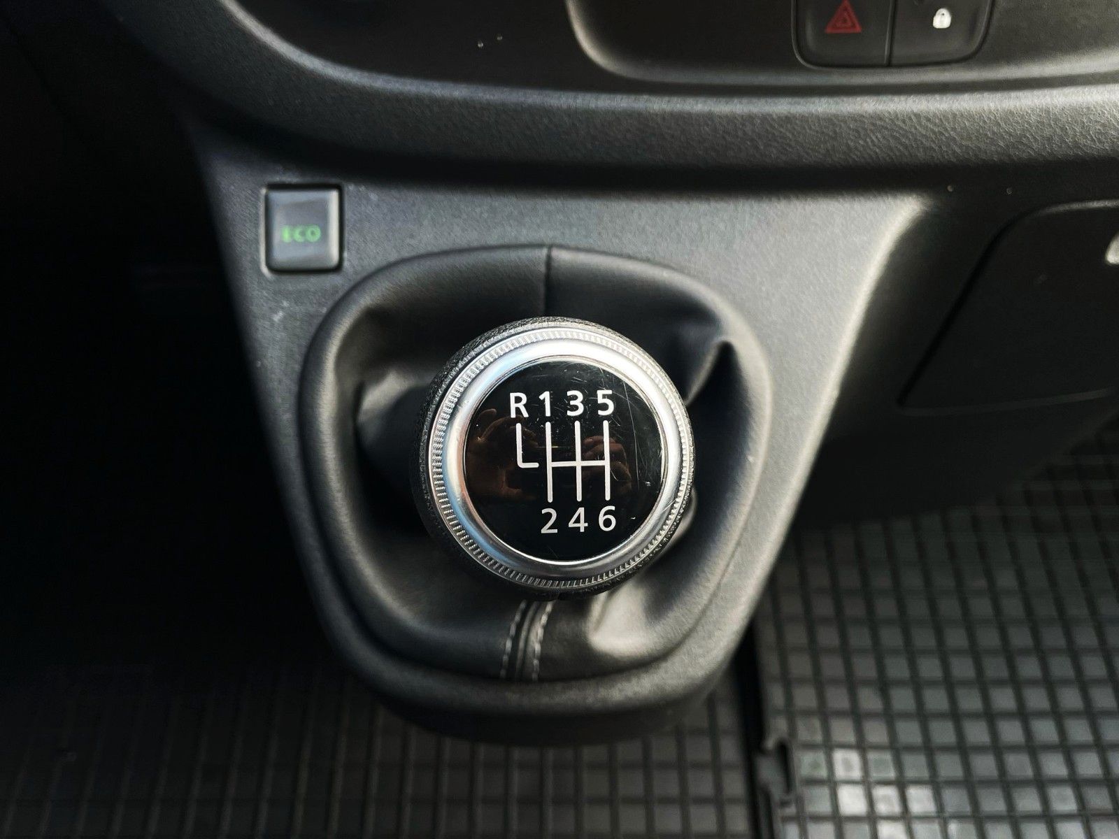 Fahrzeugabbildung Renault Trafic Kasten  L1H1 Komfort KLIMA NAVI MwSt 1.Hd