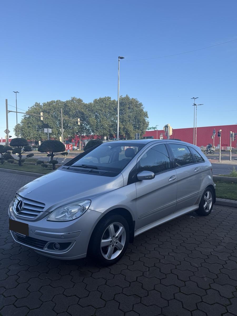 Mercedes-Benz B 170