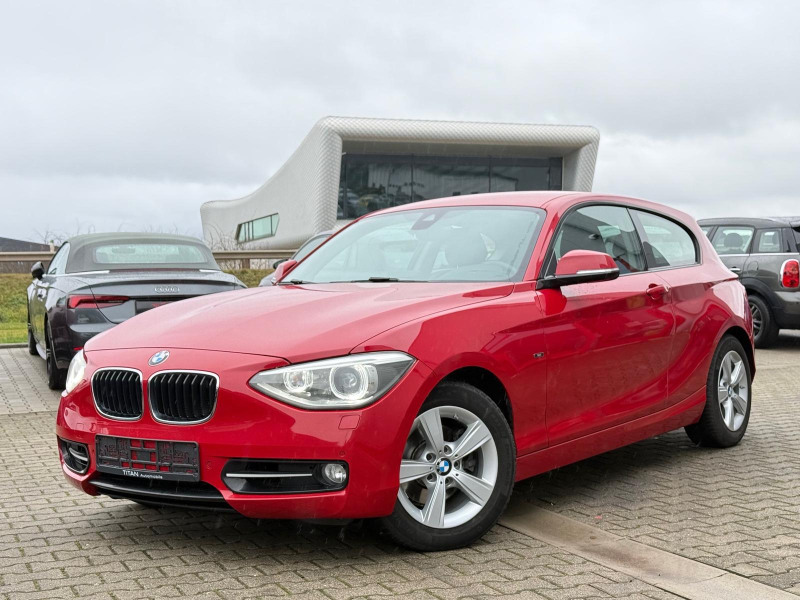 BMW 120 d xDrive/TÜV neu/BXenon/Navi/Klima/SHZ/Leder