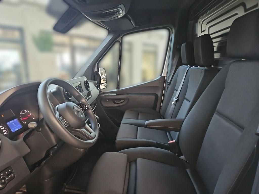 Fahrzeugabbildung Mercedes-Benz Sprinter 317 Kasten L2H2 Nav Schwingsitz SHZ EDW