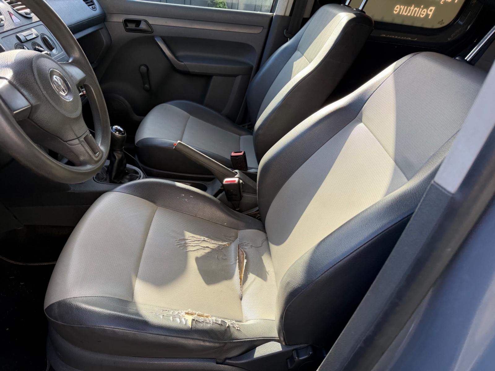 Volkswagen Caddy 2013 — photo 17