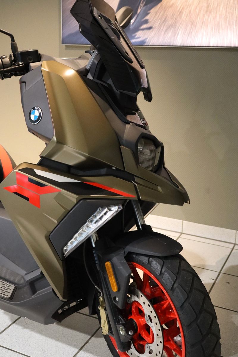 Fahrzeugabbildung BMW C400X Syle Rugged