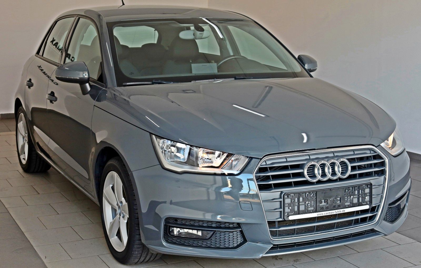 Fahrzeugabbildung Audi A1 Sportback design,PDC,8 fach bereift