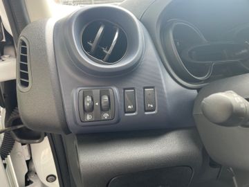 Bild 9 Opel Vivaro B 1,6L Kombi L2H1 2,9t +KLIMA+PDC+BT+SHZ+