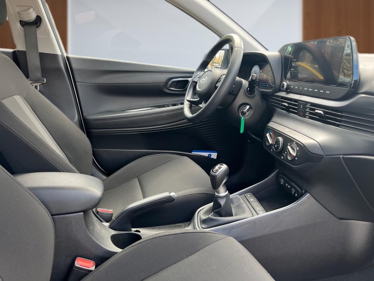 Fahrzeugabbildung Hyundai i20 TREND Fernlichtass. Kam. LM Navi PDC SHZ