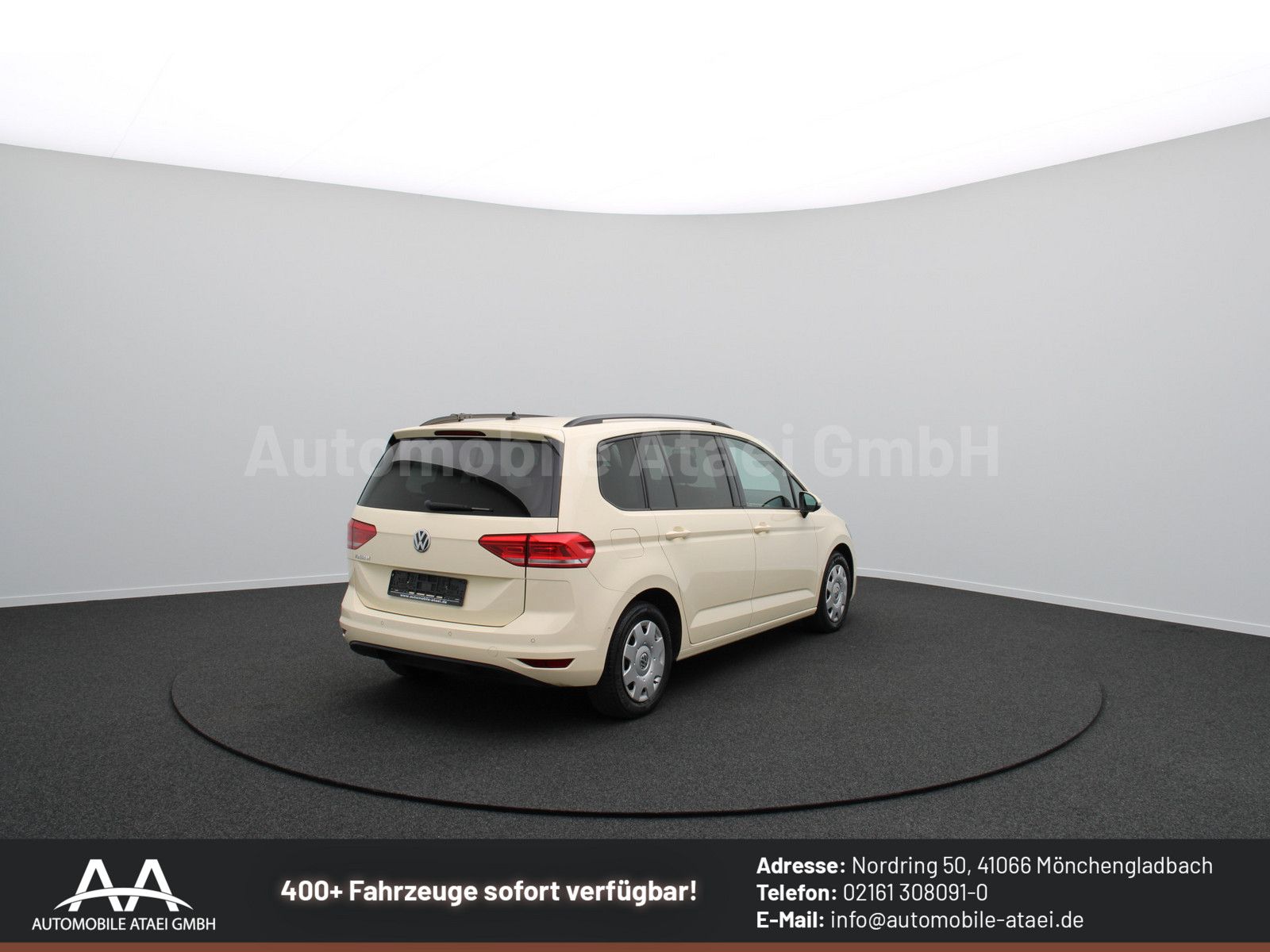 Fahrzeugabbildung Volkswagen Touran DSG *Taxi* 7-SITZE+NAVI+LEDER 8658