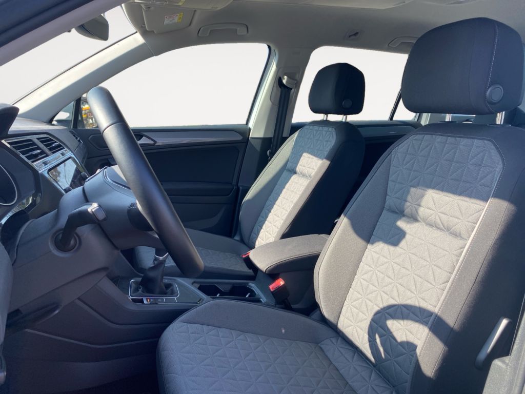Fahrzeugabbildung Volkswagen Tiguan 1.5 TSI Life *AHZV*IQ.Drive*