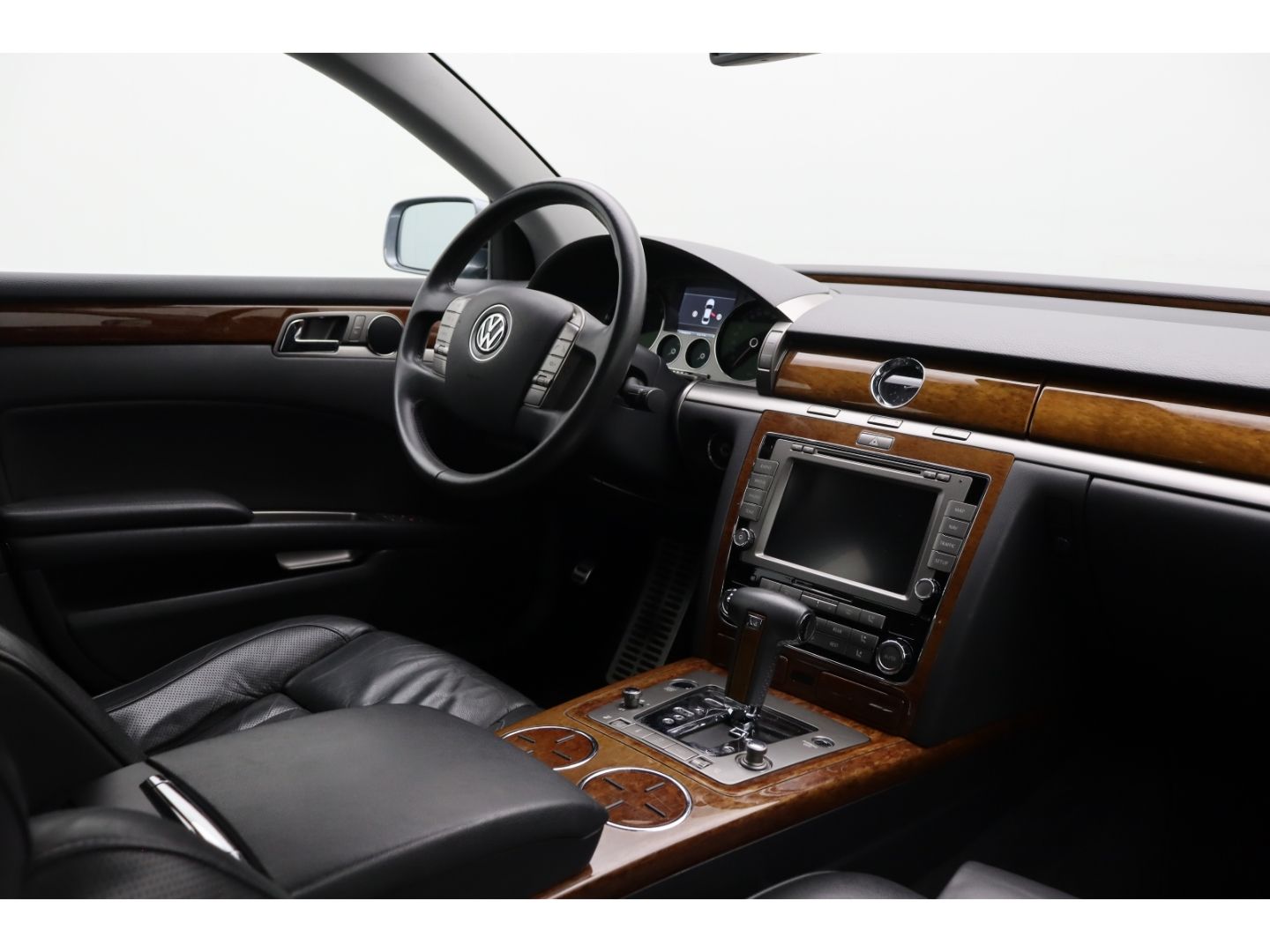 Fahrzeugabbildung Volkswagen Phaeton V6 TDI 4Motion ACC Pano Memory Leder