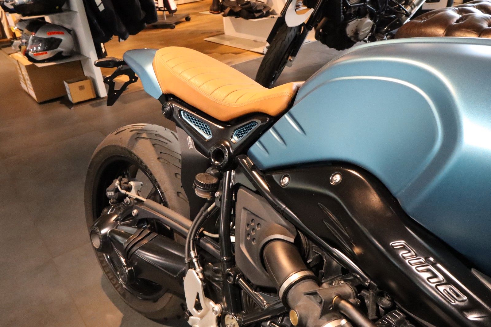 Fahrzeugabbildung BMW R nineT Pure mit Heckumbau