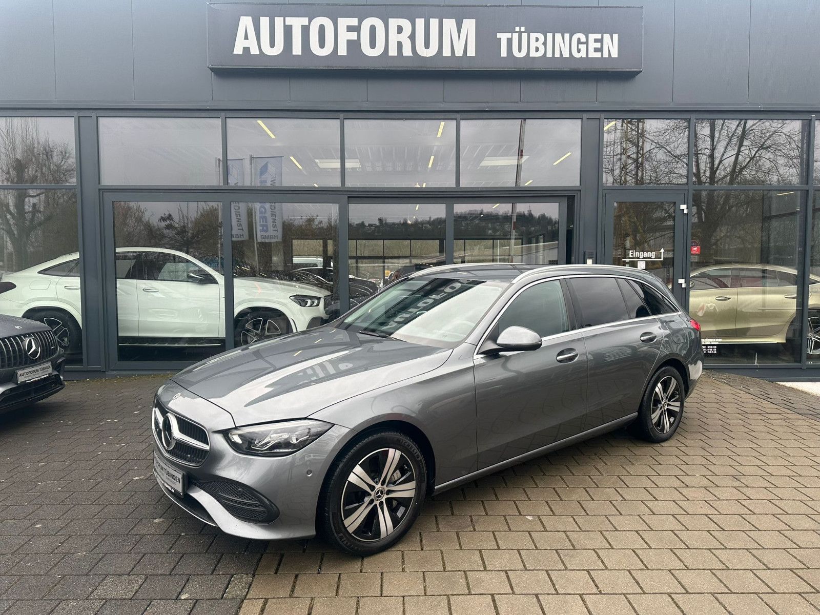 Fahrzeugabbildung Mercedes-Benz C 300 e T Autom.*LED*KAMERA*DISTRO*AMBILIGHT