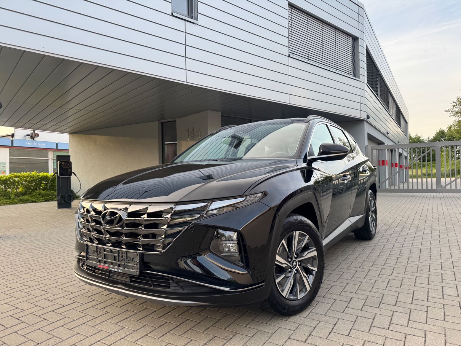 Hyundai Tucson Select Mild-Hybrid 2WD KAMERA NAVI TÜV NE