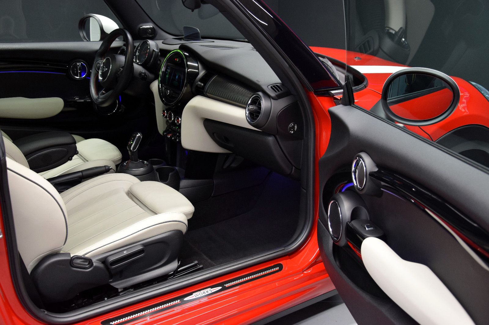 Fahrzeugabbildung MINI Cooper S Leder Panorama HeadUp ACC Works Paket