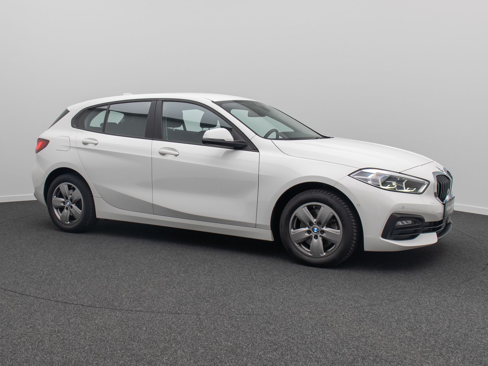 Fahrzeugabbildung BMW 116d Kamera DAB Sitzhzg LED Geschwindigkeitsreg