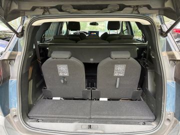 Peugeot 5008 - 8