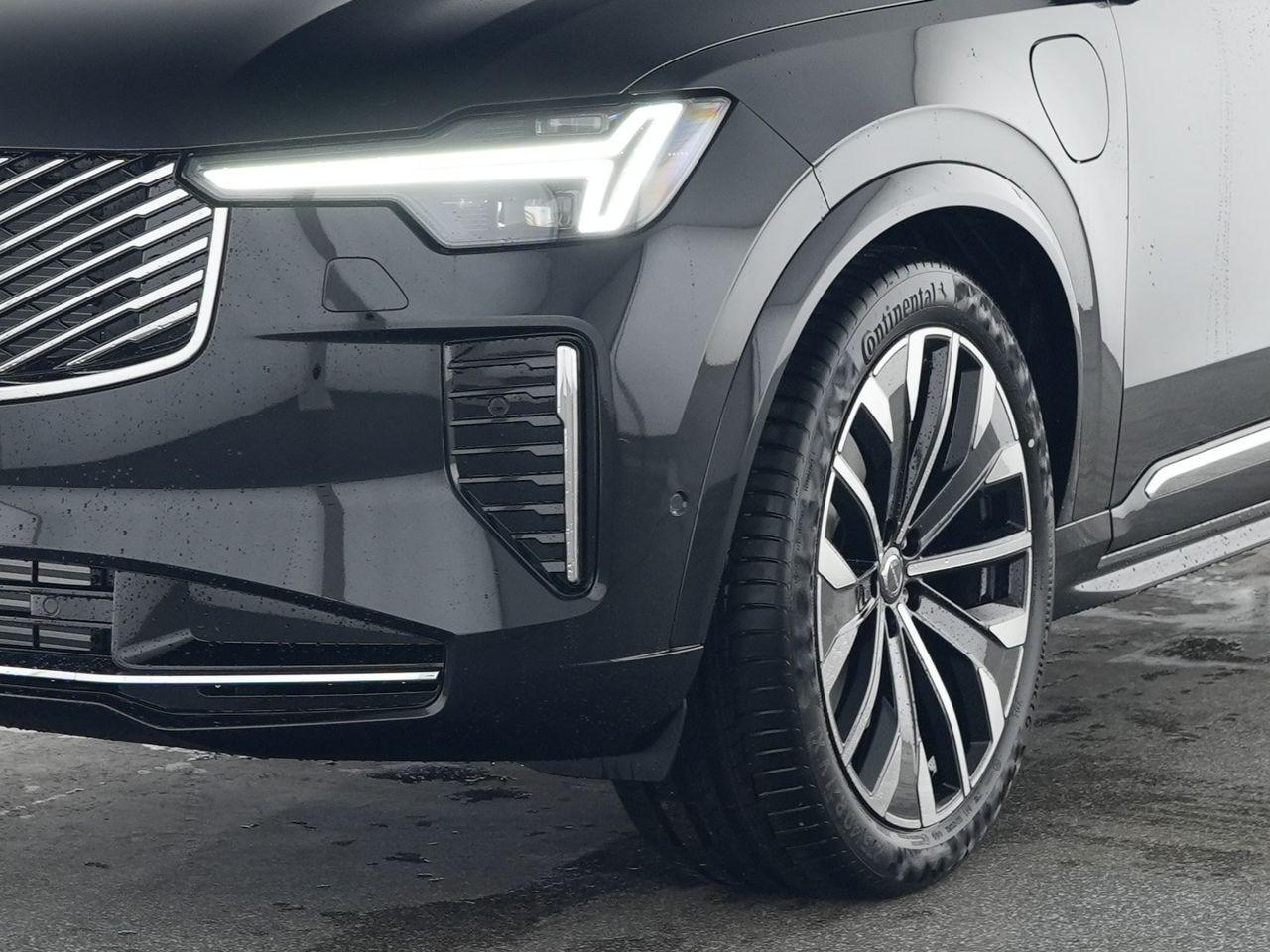 Volvo XC90 T8 AWD Ultra Bright !!B&W+MASSAGE+LUFTFW!!