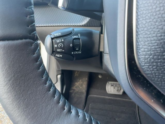 Foto Nummer 13: PEUGEOT 208