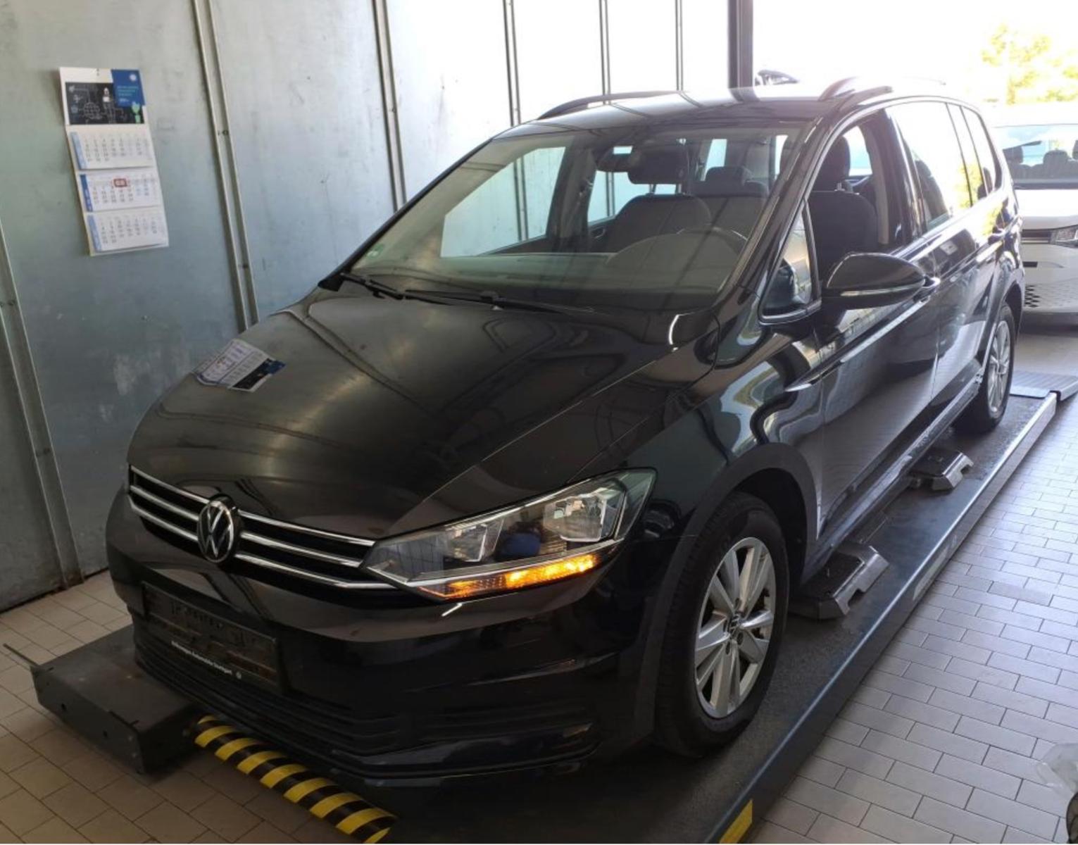 Volkswagen Touran 2.0 TDI Comfortline BMT/ACC/AHK/7-Sitzer