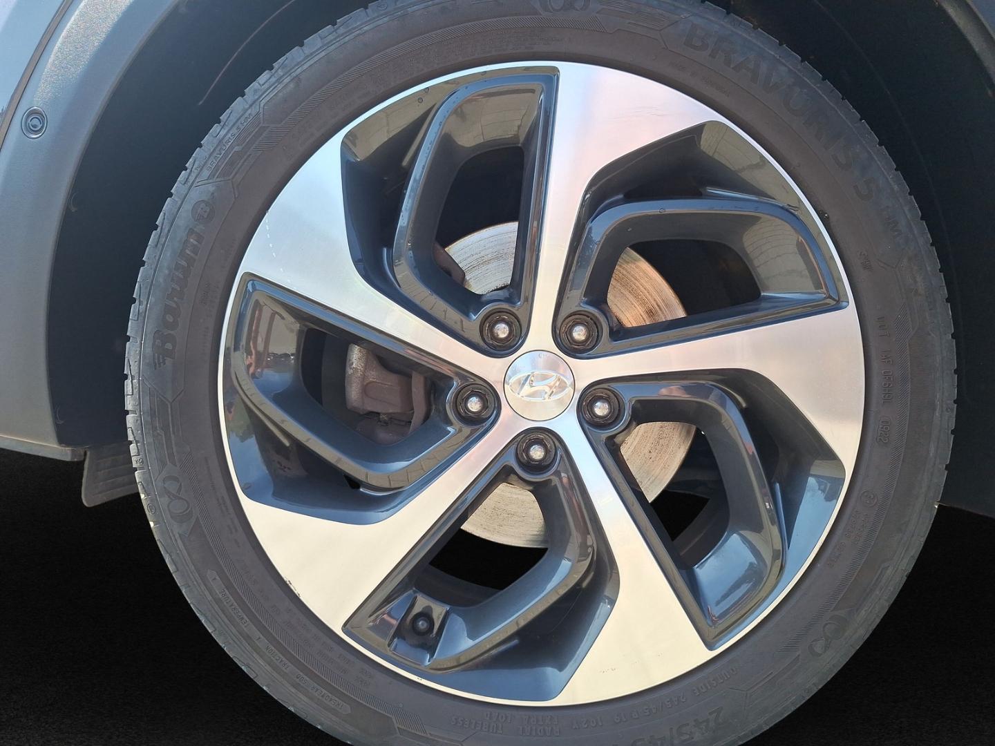 Hyundai Tucson 1.6T 4WD DCT PREMIUM Leder Navi Sich.-P.