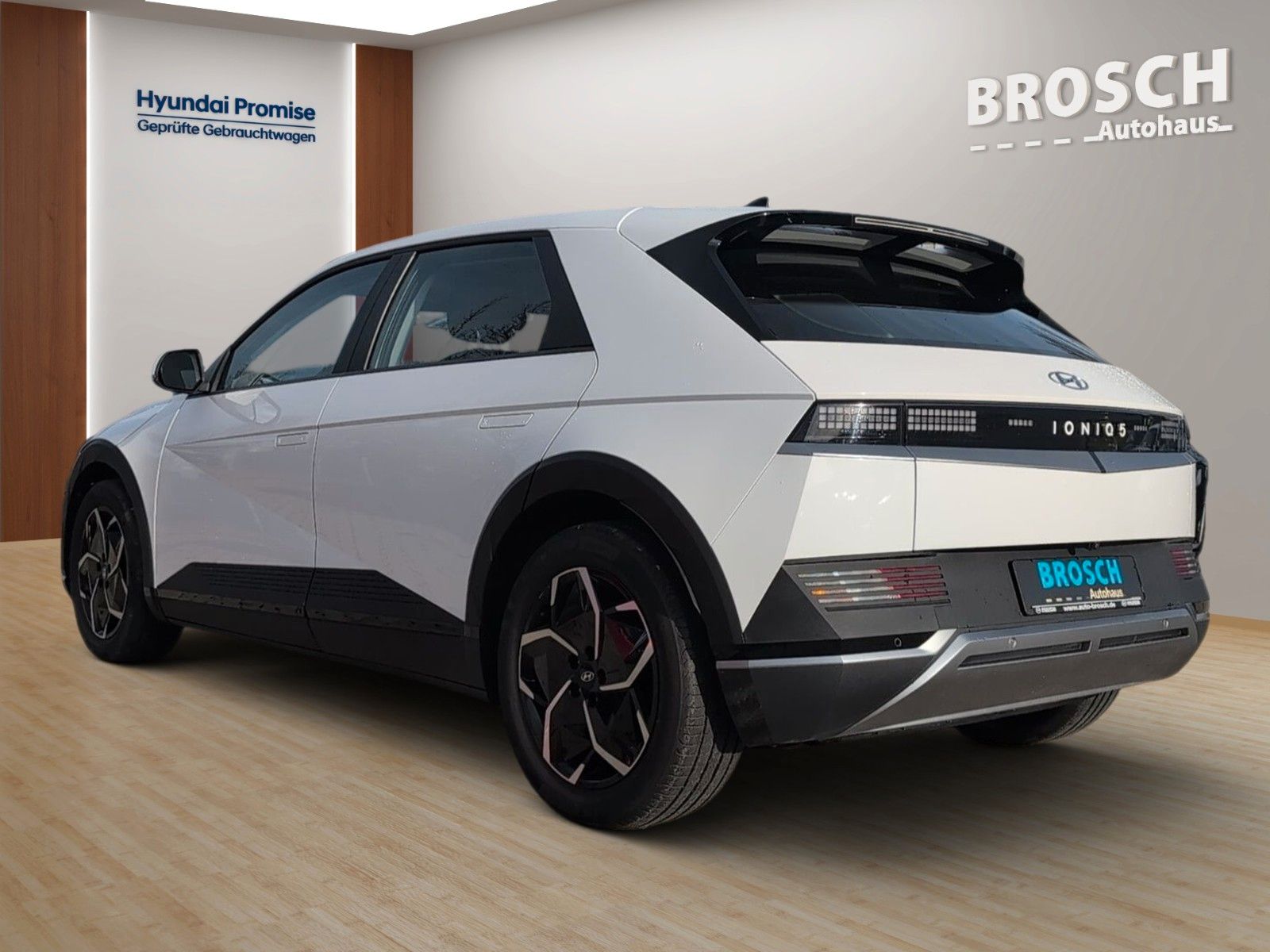 Fahrzeugabbildung Hyundai IONIQ 5 73kWh EFFI-P 1.HAND GARANTIE NAV+SHZ+LHZ