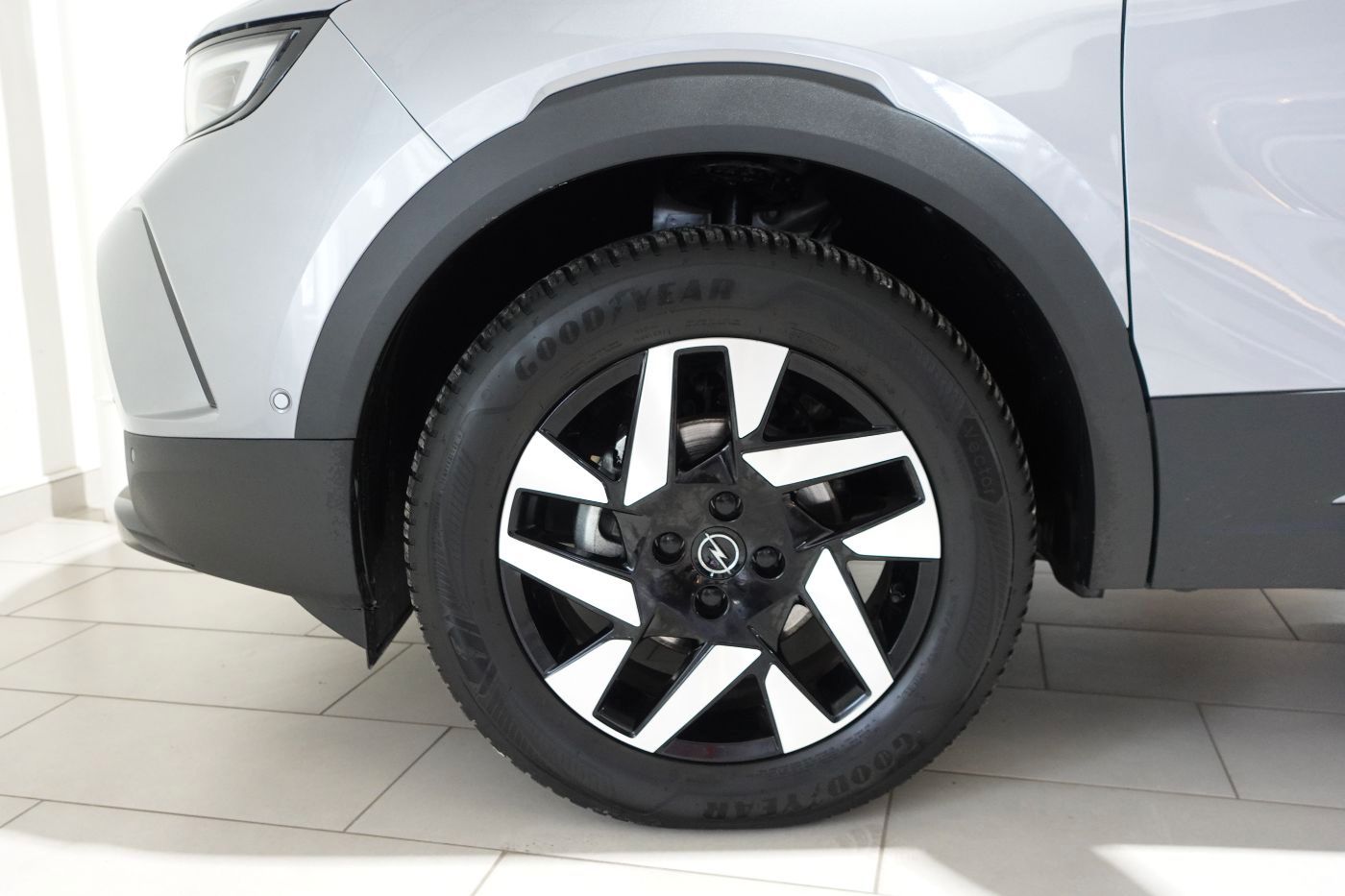 Fahrzeugabbildung Opel Mokka 1.2 Turbo GS Line KlimaA,LED,Navi,SHZ
