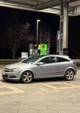 Opel Astra 1.9 cdti gtc h Export - Opel Astra mit Diesel-Antrieb: Coupe, 1.9