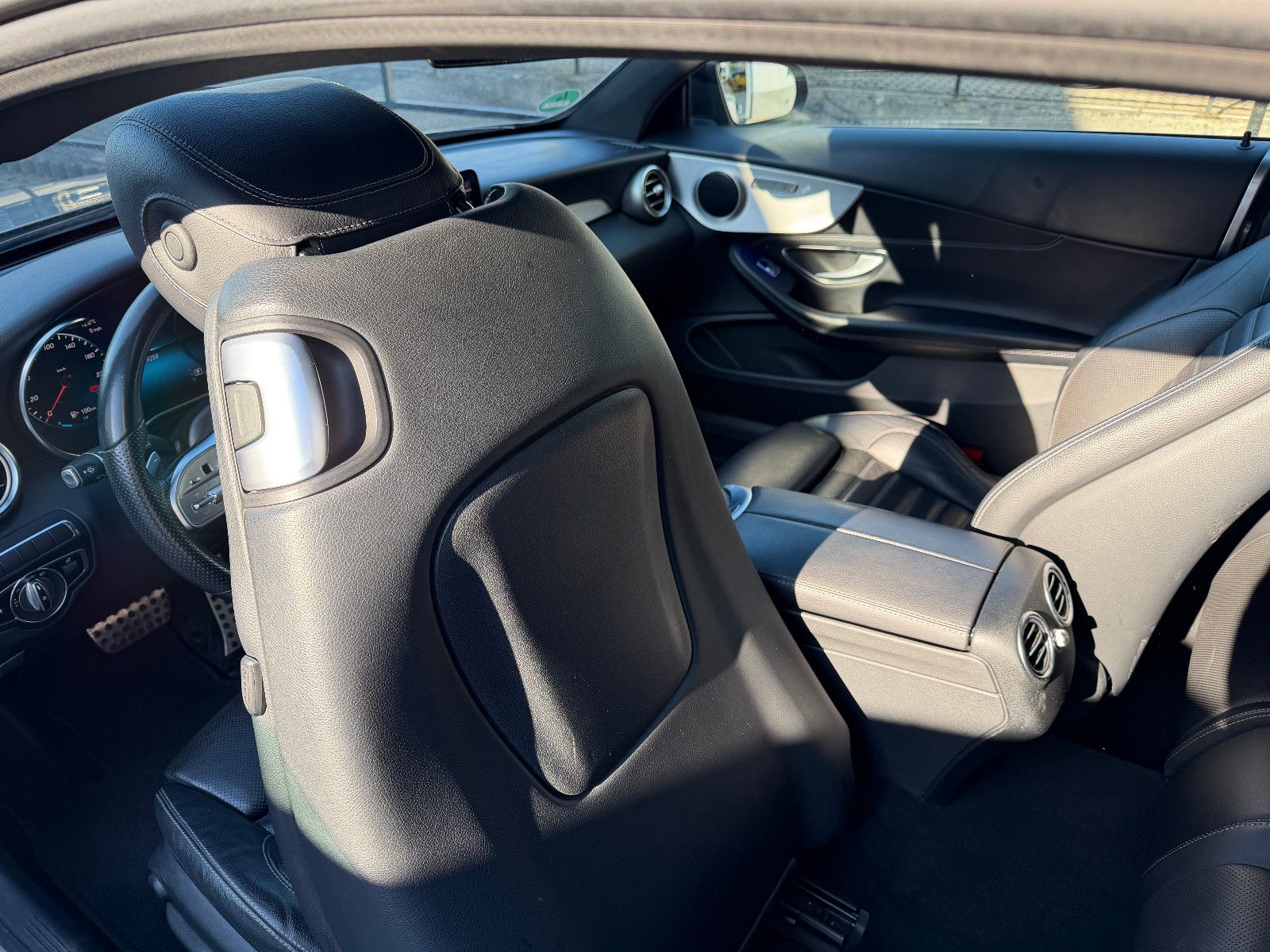 Fahrzeugabbildung Mercedes-Benz C 300 Coupe /AMG/VIRTUAL/MBUX/AMBIENTE/KAMERA