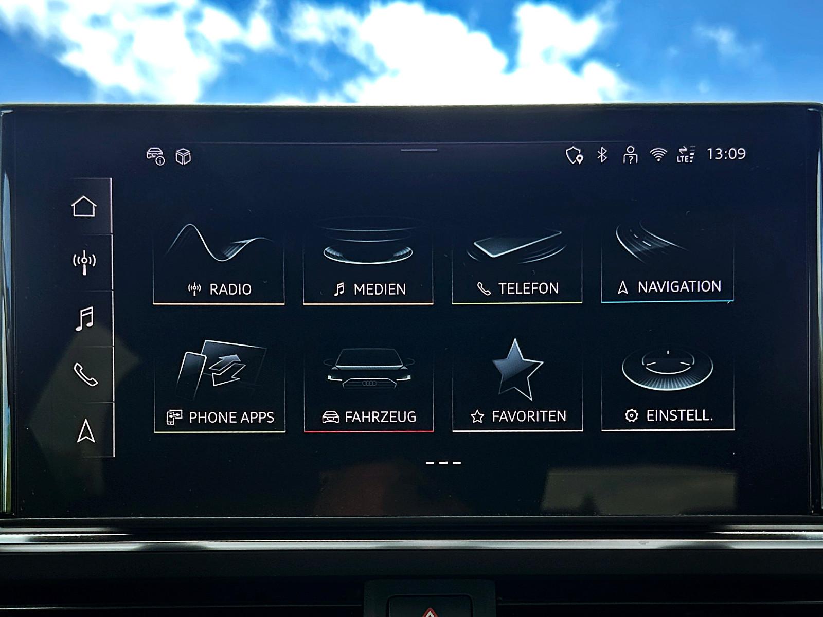 Audi A4 Avant 45TFSI qu S LINE COMP. PANO AHK MATRIX, миниатюра 21