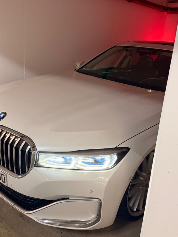Image of BMW 730