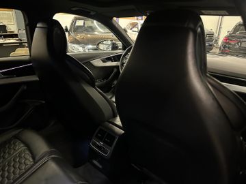 Audi RS4 Avant 2.9 TFSI quattro*HUD*Navi*Klima*SHZ*BT