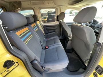 Volkswagen Caddy - 12