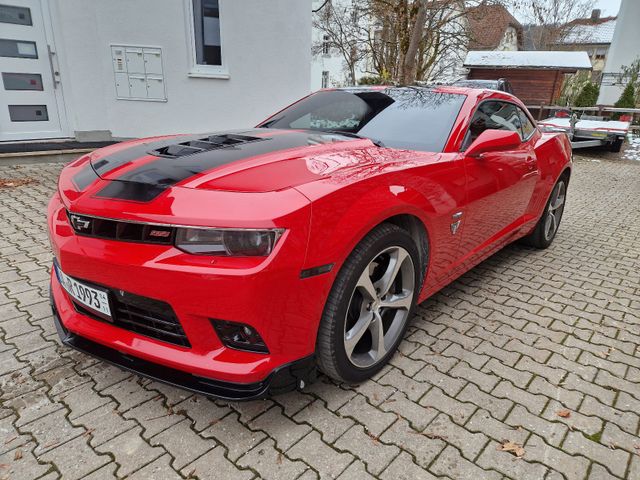 Chevrolet Camaro SS 6.2 V8 mit Schaltgetriebe, TÜV Neu