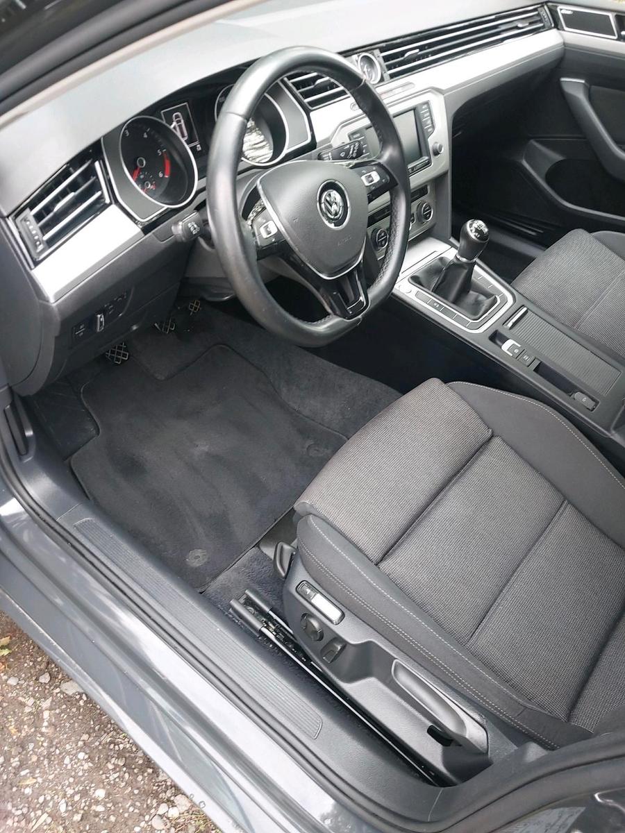 Volkswagen Passat 2015 — photo 8